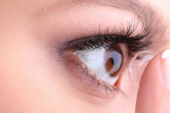 حساسیت چشم به لنز و عوارض آن