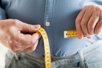 ۱۳ علت اصلی چاقی شکمی و ورزشهای مفید برای رفع آن