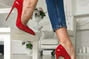 انواع مختلف عکس از کفش مجلسی رنگ قرمز پاشنه بلند ( دلگرم )