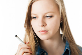 چگونه با سیگار کشیدن نوجوانان برخورد کنیم؟