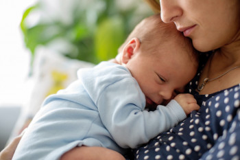 چگونگی تولید شیر مادر + علت نیامدن شیر مادر