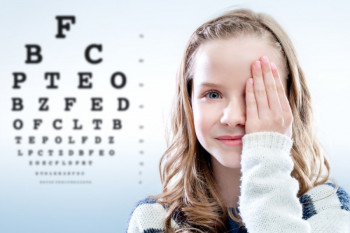  آستیگمات (آستیگماتیسم) چشم چیست و چگونه درمان میشود ؟