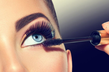 راه حلی برای ریمل خشک شده