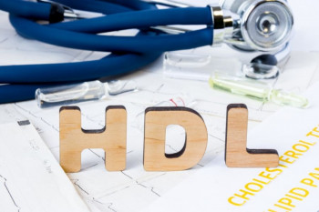 عوامل کاهش HDL در آزمایش خون چیست و چگونه افزایش میابد ؟