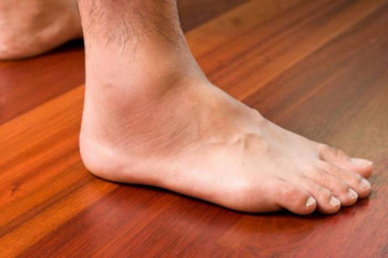 علت درد و سوزش ساق پا چیست و چگونه درمان میشود ؟