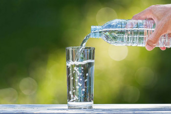 خواص آب گازدار : ۸ خاصیت اثبات شده آب گاز دار (سودا) بر سلامت بدن