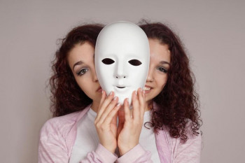 تشخیص بیماری سایکوز یا روان پریشی و راهکارهایی برای درمان آن