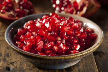 انار و فواید اعجاب انگیز این میوه برای سرماخوردگی