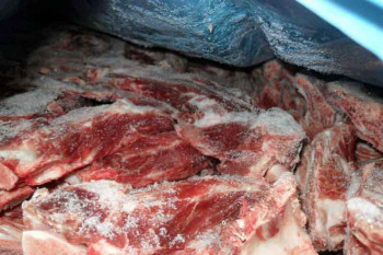 ماجرای توزیع گوشت منجمد با کارت ملی چیست ؟
