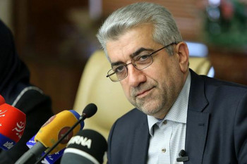 اردکانیان: ما ایرانی ها زیاد میخوریم و می پوشیم