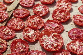 روش خشک کردن گوجه فرنگی 