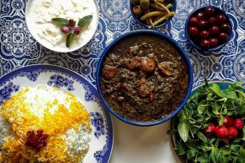 سبزیه قورمه سبزی چیه و چند تا از هر کدومش میزنید؟