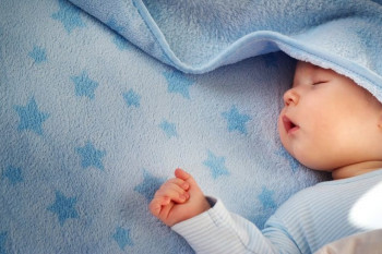 بهترین جا برای خواب نوزادان کجاست؟