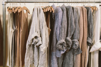 ترفندهایی برای رفع مشکل آب رفتن لباس پس از شست وشو 