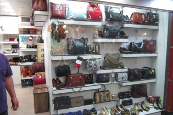 مرکز خرید کیف و کفش در اصفهان به همراه آدرس و تلفن