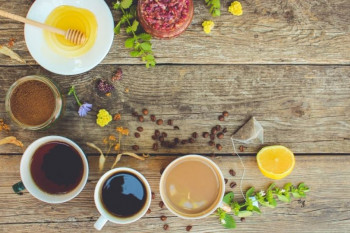 ۸ نوشیدنی خوشمزه و سالم جایگزین برای قهوه