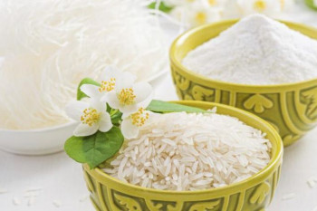 طرز تهیه انواع ماسک برنج برای رفع مشکلات پوستی