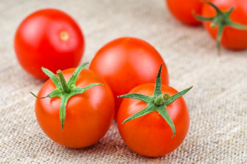 با کالری، ارزش غذایی و خواص گوجه فرنگی آشنا شوید
