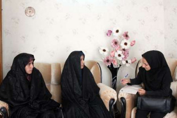 خواهر شهید: شهدا در راه دفاع از اسلام و آرمانهای رهبر کبیر انقلاب جان خود را فدا کردند
