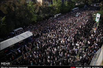 تصاویر تشییع پیکر آیت الله مهدوی کنی در تهران 