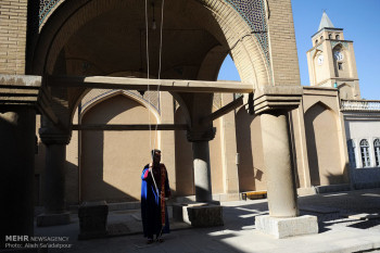 تصاویر آغاز سال نو میلادی در کلیسای وانک اصفهان