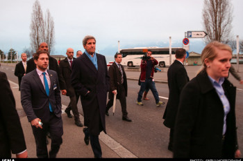 تصاویر خیابان گردی جان کری در پایان روز اول مذاکرات بین ایران و گروه ۱+۵‎
