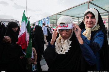 تصاویر برپایی تجمع با عنوان - ما اجازه نمی‌دهیم - در مشهد