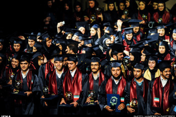 تصاویر تجلیل از ۲۰۰ دانش آموخته دانشگاه علم و فرهنگ جهاد دانشگاهی