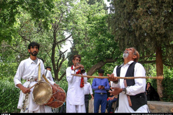 تصاویر جشنواره موسیقی نواحی ایران در باغ شازده کرمان