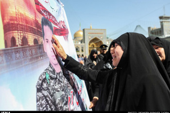 تصاویر تشییع پیکر 8 شهید مدافع حرم در مشهد