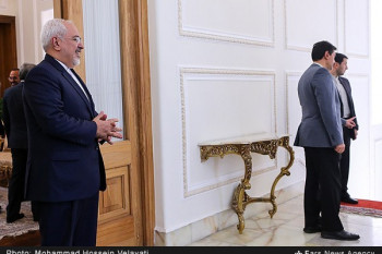 تصاویر دیدار رئیس مجلس فرانسه با وزیر امور خارجه ایران