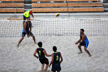 تصاویر فینال مسابقات والیبال ساحلی کارکنان سازمان بنادر و دریانوردی