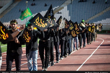 تصاویر حاشیه بازی فوتبال ایران و کره‌جنوبی در تاسوعای حسینی