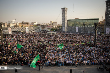 تصاویر جشن بزرگ عید غدیر در میدان امام حسین(ع)