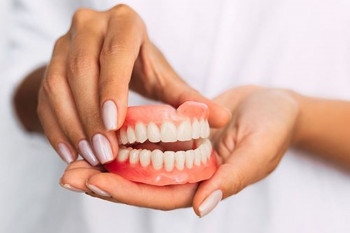 سفید کردن و جرم گیری دندان مصنوعی + تمیز کردن اصولی
