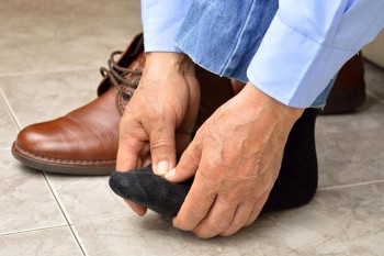 چرا گاهی احساس سنگینی در پاها داریم؟