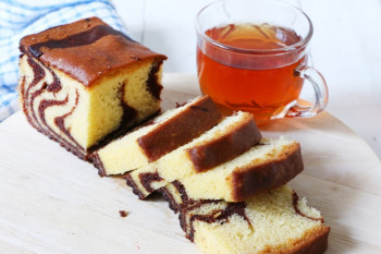 دستور پخت کیک ماربل یا کیک مرمرین با رگه های شکلات و وانیل