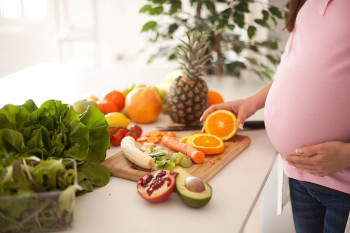 مواد غذایی برای زیبایی جنین : برای زیبا شدن جنین چه بخوریم ؟