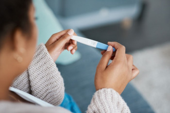 ۷ تا از بهترین تست های تشخیص بارداری خانگی!