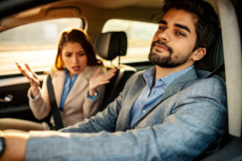 13 نشانه برای شناختن یک مرد بی تعهد