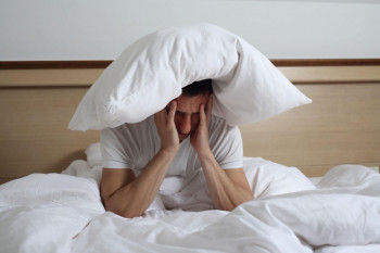 5 راه فرار از افکار مزاحم و منفی در زمان خواب