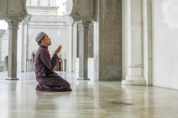 طریقه خواندن نماز تحیت