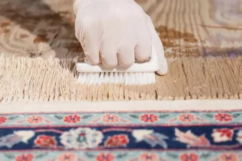 آموزش شستن ریشه فرش در منزل با مواد طبیعی