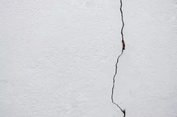 نقاط نا‌امن ساختمان در زلزله : در زمان وقوع زمین لرزه خیلی سریع از این نقاط دور شوید