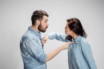 بررسی آثار مخرب صداقت بیش از حد در زندگی!