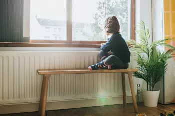 مزایای تنهایی برای کودکان و تقویت مهارت های فردی