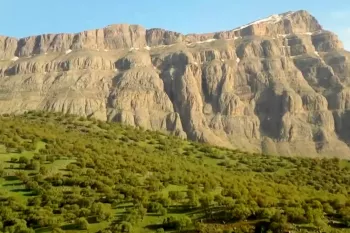 جاذبه دیدنی و زیبای مهراب کوه دلفان در لرستان