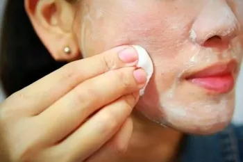 اهمیت و روش پاک کردن ضد آفتاب از روی پوست