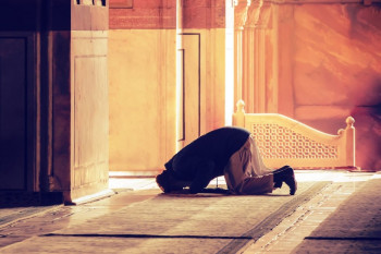 نماز امام حسن مجتبی برای گرفتن حاجت