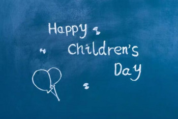 10 متن روز کودک مبارک به انگلیسی + ترجمه فارسی